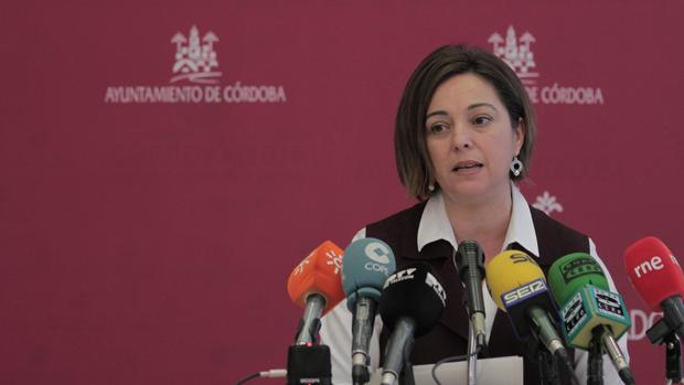 La alcaldesa, Isabel Ambrosio (PSOE)