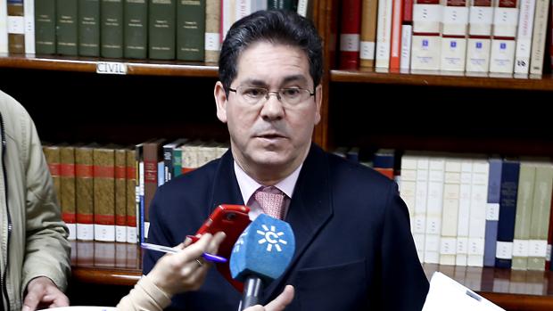 Pedro Izquierdo, ex alto cargo con Chaves y Griñán y presidente de la Sala que enjuiciará los ERE