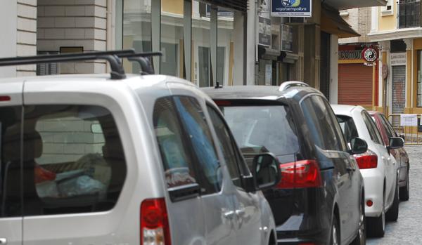 Coches en la calle Caño