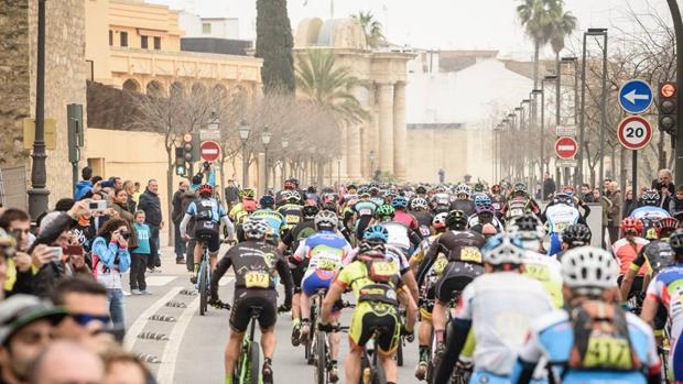 Principio de la segunda etapa por las calles de Córdoba