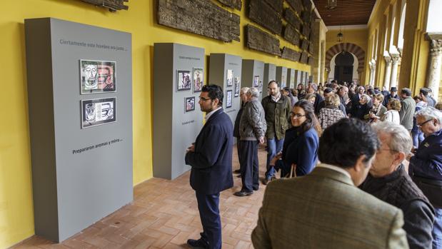 Obras expuestas en el Patio de los Naranjos