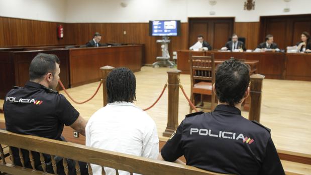 El novio y los padres de una niña de 12 años se enfrentan a 26 años de cárcel por abusos sexuales