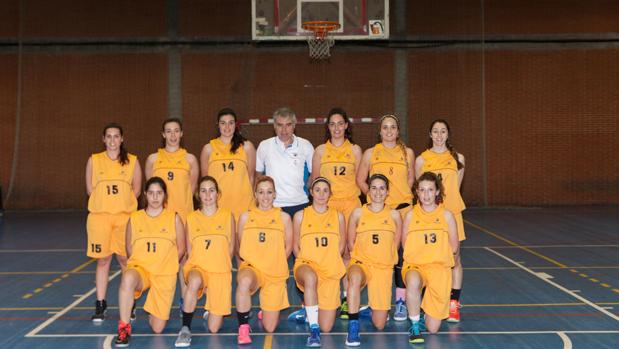 El equipo de la Universidad de Córdoba de baloncesto femenino