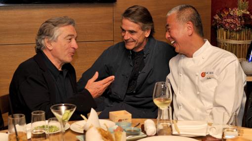 Reobert de Niro, junto al también actor Jeremy Irons y el chef Nobu Matsuhisa