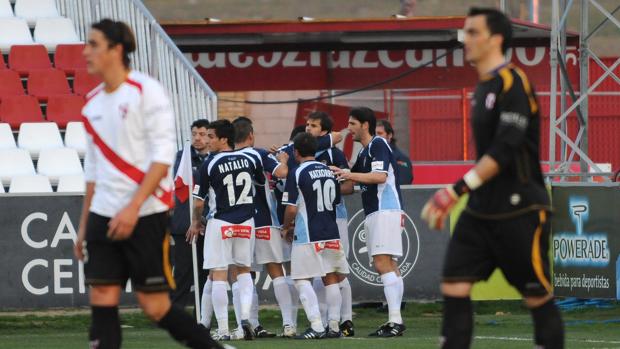 Los jugadores del Córdoba celebran uno de los tantos