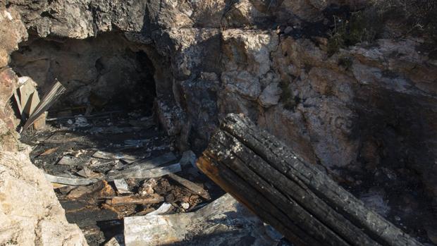 La cueva donde se reunían los jóvenes y acabaron falleciendo