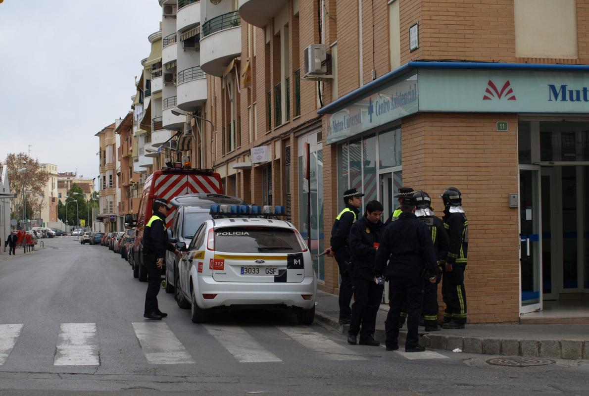 Bomberos y Policia Local en Lucena