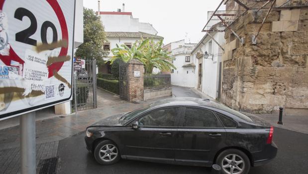 ¿Llevar al peque en coche para ir al cole en el Centro de Córdoba? Sólo si va a Infantil o primero de Primaria