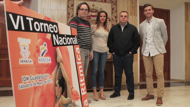 Momento de la presentación del torneo por las autoridades cordobesas