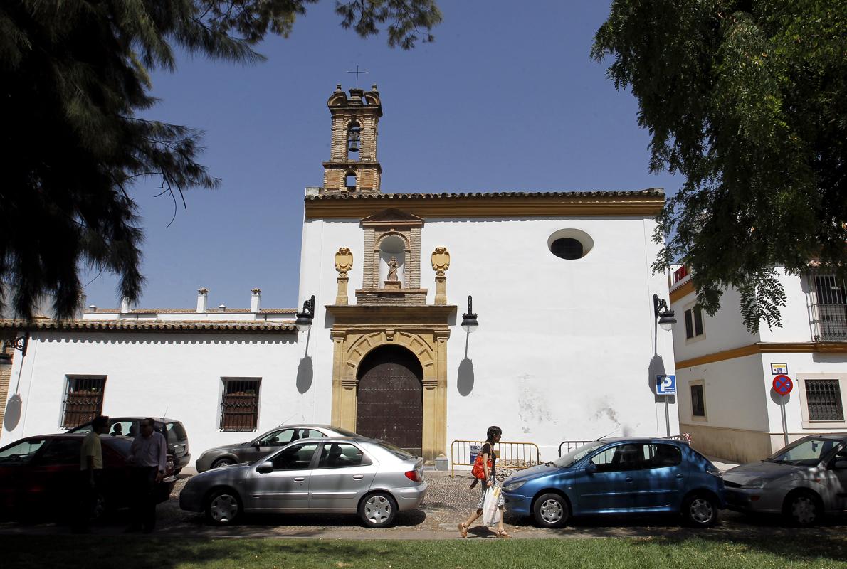 Fachada de la ermita del Santo Crucifijo