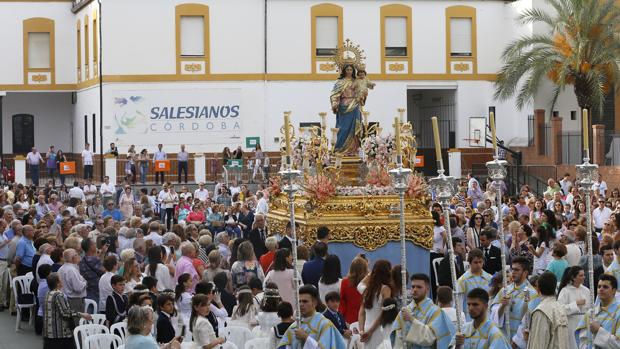 ¿Quiénes son los capataces de las hermandades de Gloria en Córdoba?