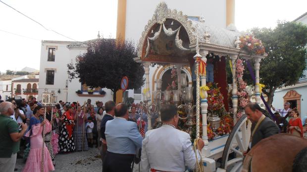 Más de 200 almas de Puente Genil tras la Virgen del Rocío