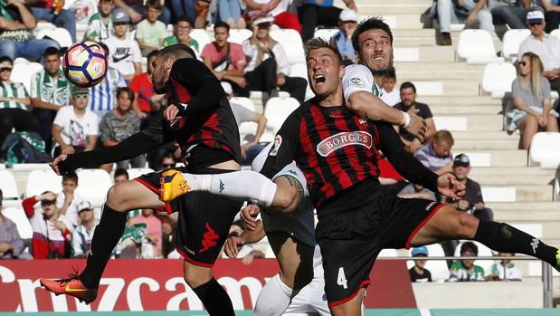 El Córdoba CF acabará el curso entre la décima y la decimoquinta posición en Segunda