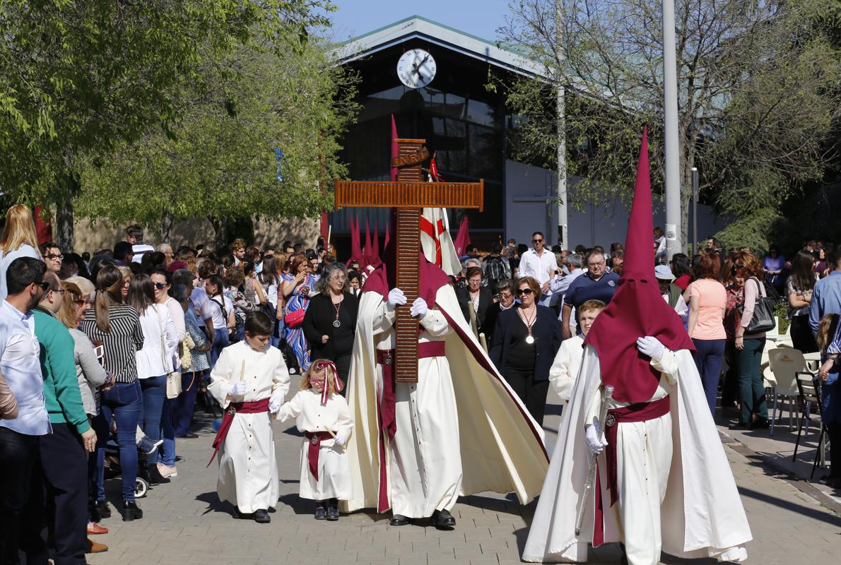 Nazarenos de la hermandad de las Lágrimas