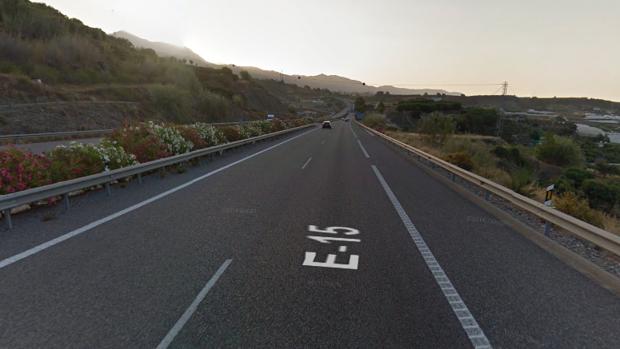 El accidente se ha registrado en el kilómetro 290 de la A-7 a su paso por Torrox