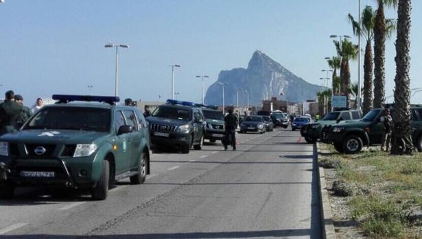 Imagen que presentaba el martes por la tarde La Línea con el Peñón de Gibraltar al fondo