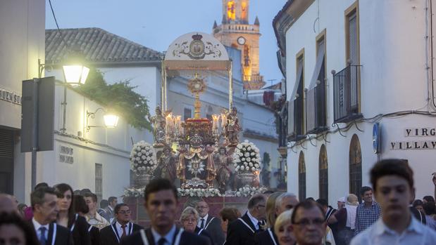 Así fue la procesión del Corpus Christi de la hermandad de Ánimas de Córdoba