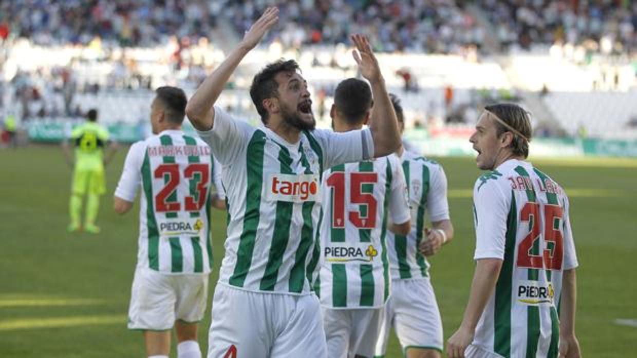 Héctor Rodas celebra el tanto anotado ante el Elche