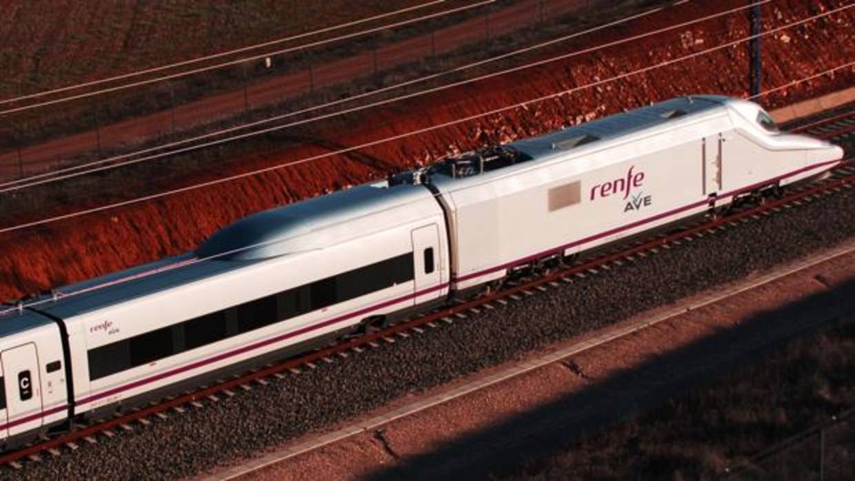 Uno de los trenes de Renfe con destino a Córdoba