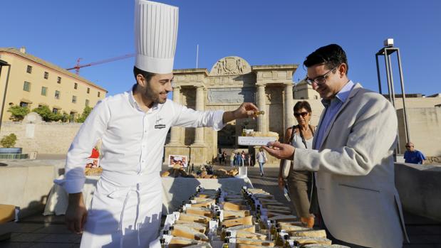 Pedro García, concejal de Turismo de Córdoba: «En general, en la hostelería hay explotación laboral»