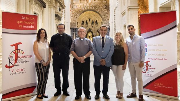 La Agrupación programa visitas y talleres para el encuentro de jóvenes cofrades en Córdoba