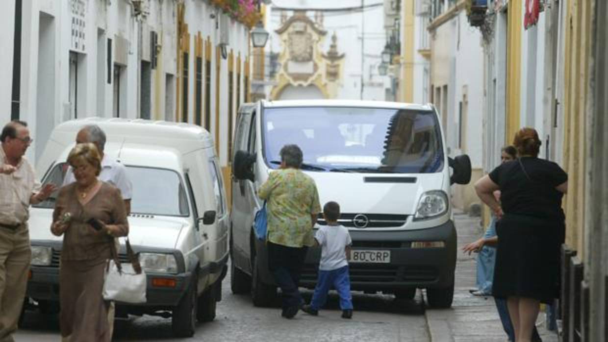 Tráfico en la calle Obispo López Criado, de San Agustín