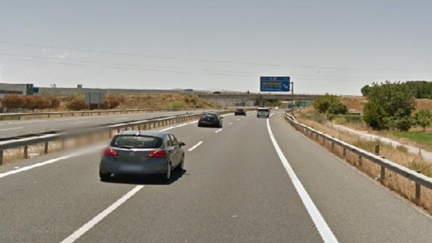 Mueren dos personas atropelladas cuando caminaban por la autovía en Granada