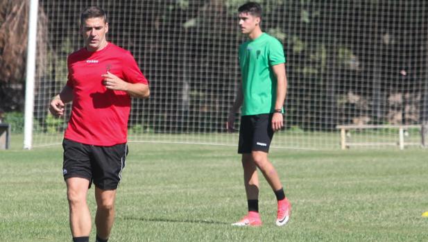 Luis Carrión, entrenador del Córdoba CF: «Para el sorteo de Copa me gustaría jugar en casa»