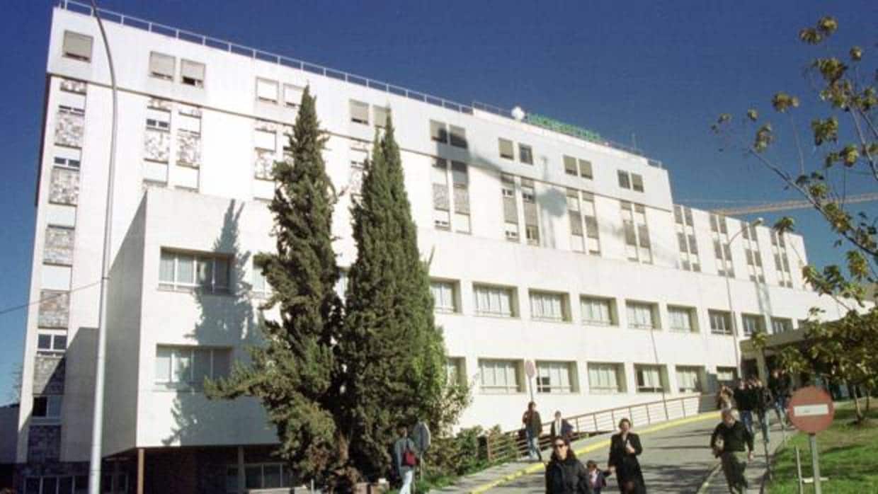 Fachada del Hospital Reina Sofía