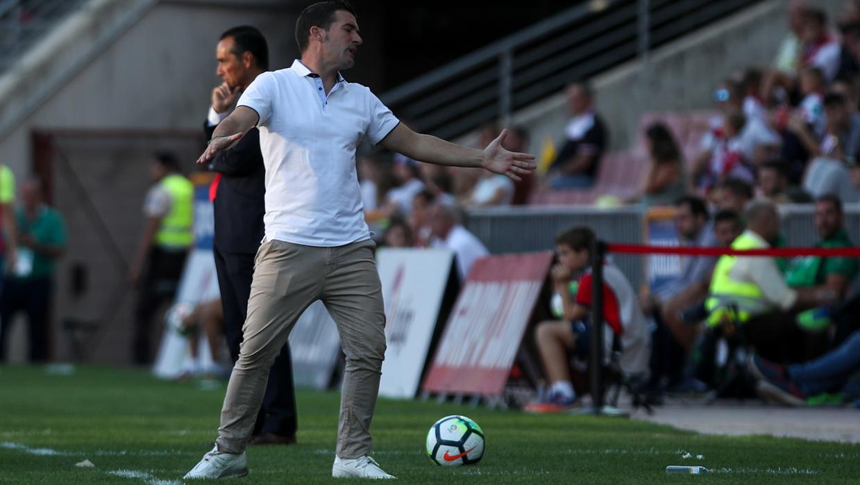 El entrenador del Córdoba CF, Luis Carrión