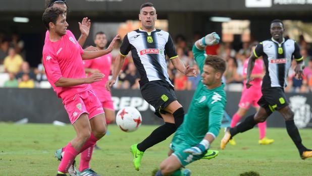 El Córdoba CF B araña un valioso punto ante el FC Cartagena (0-0)