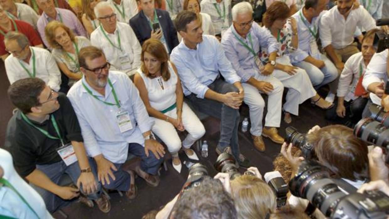 Susana Díaz y Pedro Sánchez en el Congresio Regional el PSOE andaluz el pasado julio