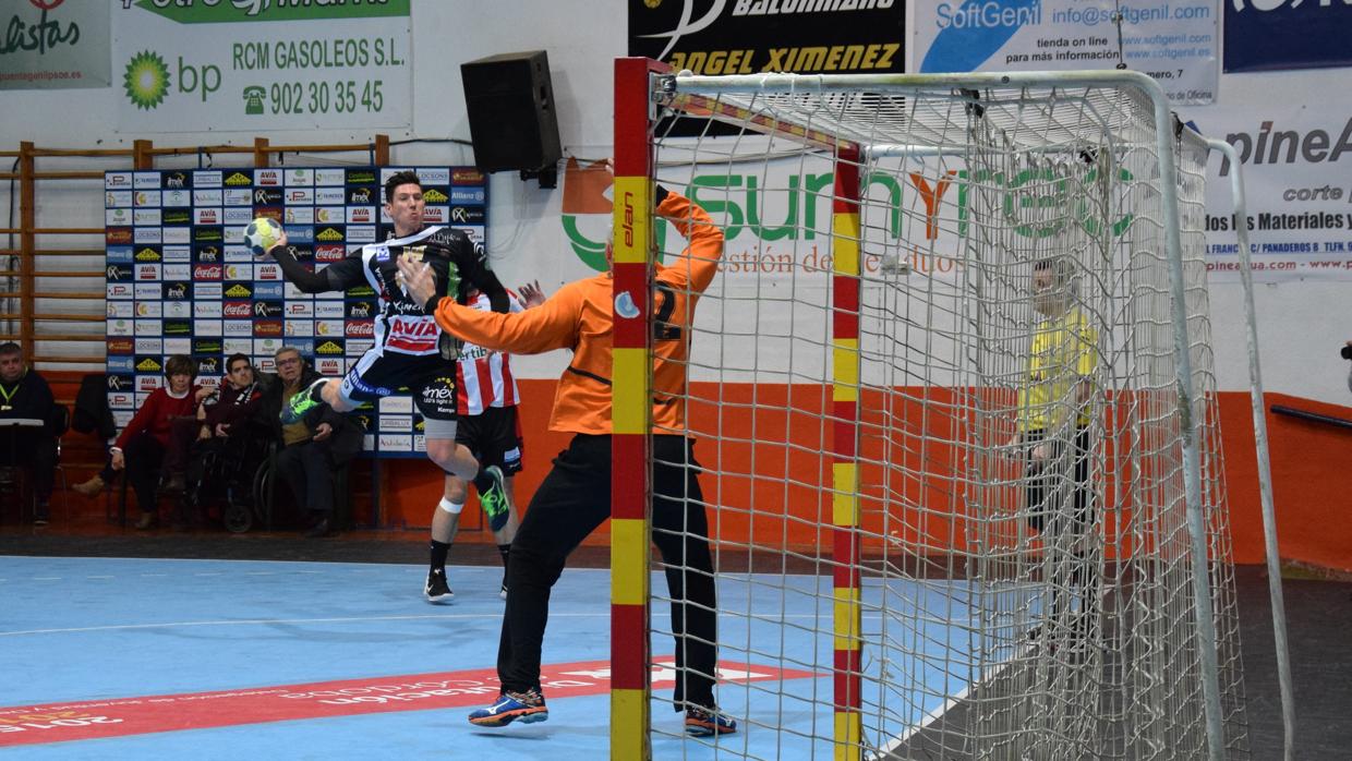 El Ángel Ximénez durante un partido de la temporada pasada