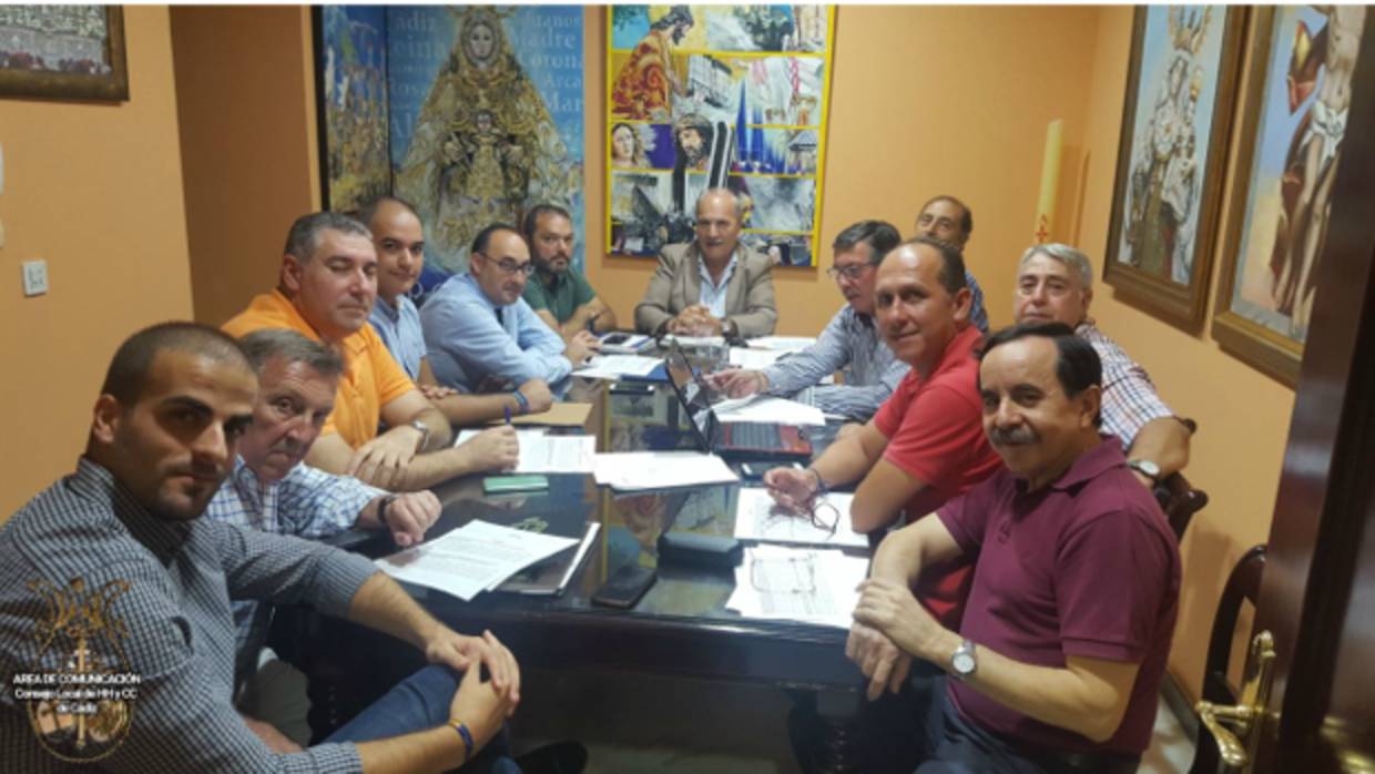 Siguen las reuniones para dar forma a la próxima Semana Santa de Cádiz