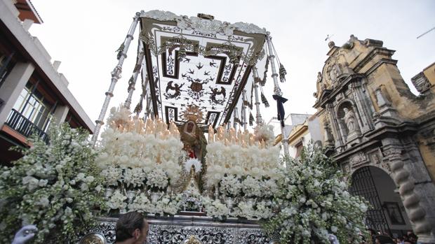 La representación de la Virgen del Pilar en la Semana Santa de Córdoba