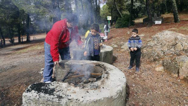 El Ayuntamiento de Córdoba estudia llevarse los peroles de San Rafael al Arenal