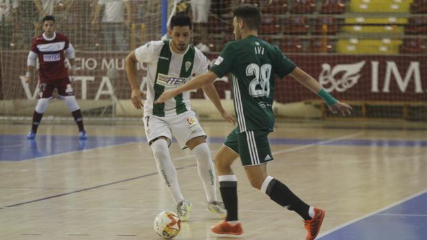 El Itea Córdoba CF confirma su mejoría tras ganar al Real Betis Futsal (4-2)