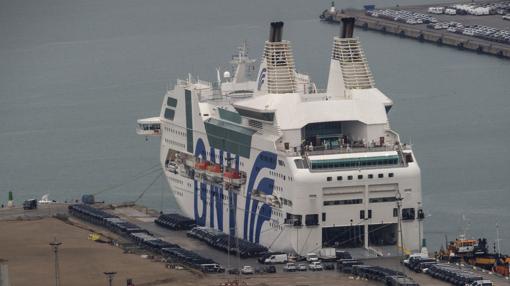 Los policías cordobeses están alojados en el barco atracado en el puerto de Barcelona