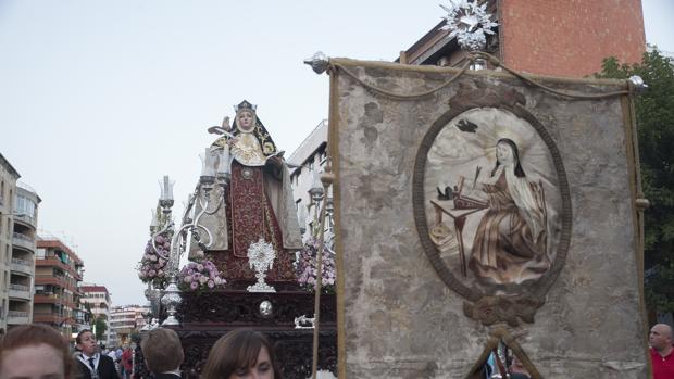 Santa Teresa, ¿la primera santa en procesión en solitario durante la época moderna en Córdoba?