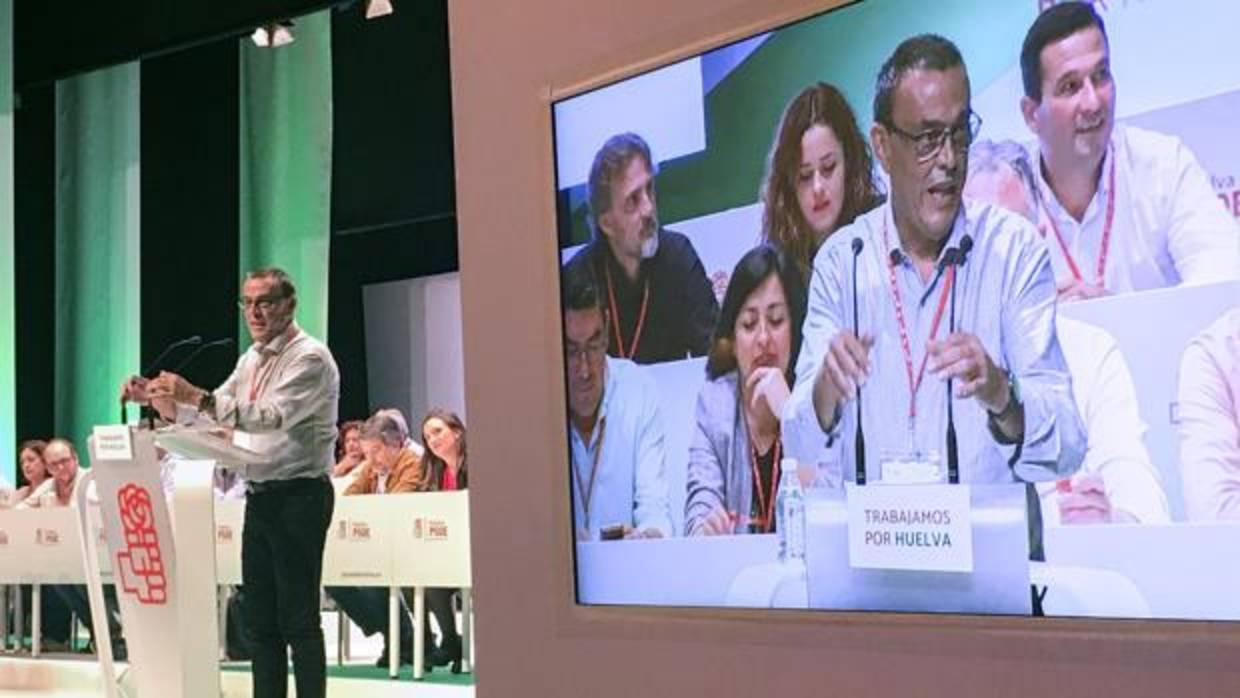 Ignacio Caraballo, durante una intervención como secretario general del PSOE onubense