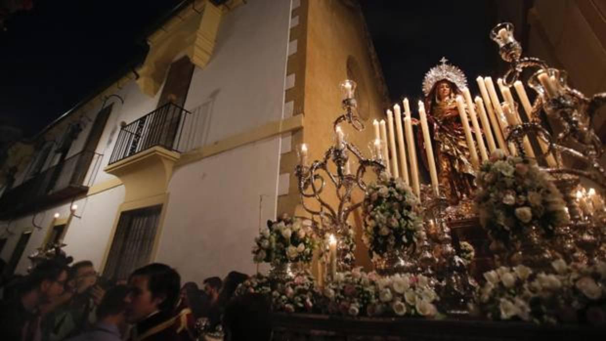 La Virgen del Amparo, durante su procesión del pasado año