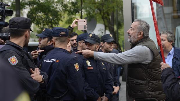 Piden la Medalla de Andalucía para los policías cordobeses desplazados en Cataluña