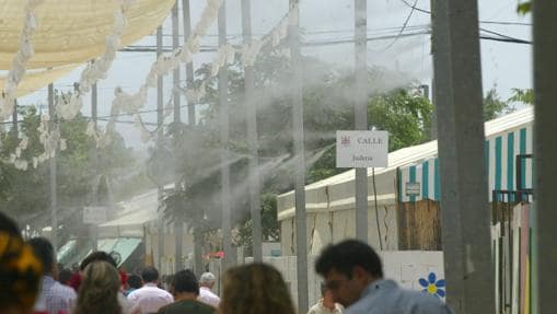 Toldos y microclima en la Feria