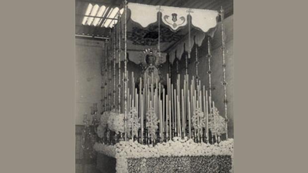 El primitivo palio blanco de la Virgen de la Merced de Córdoba