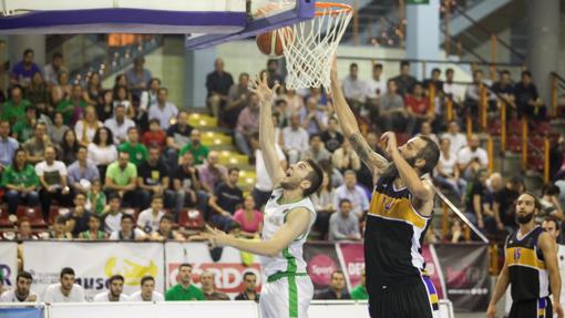 Partido del Yosíquesé Cordobasket en el Pabellón de Vista Alegre