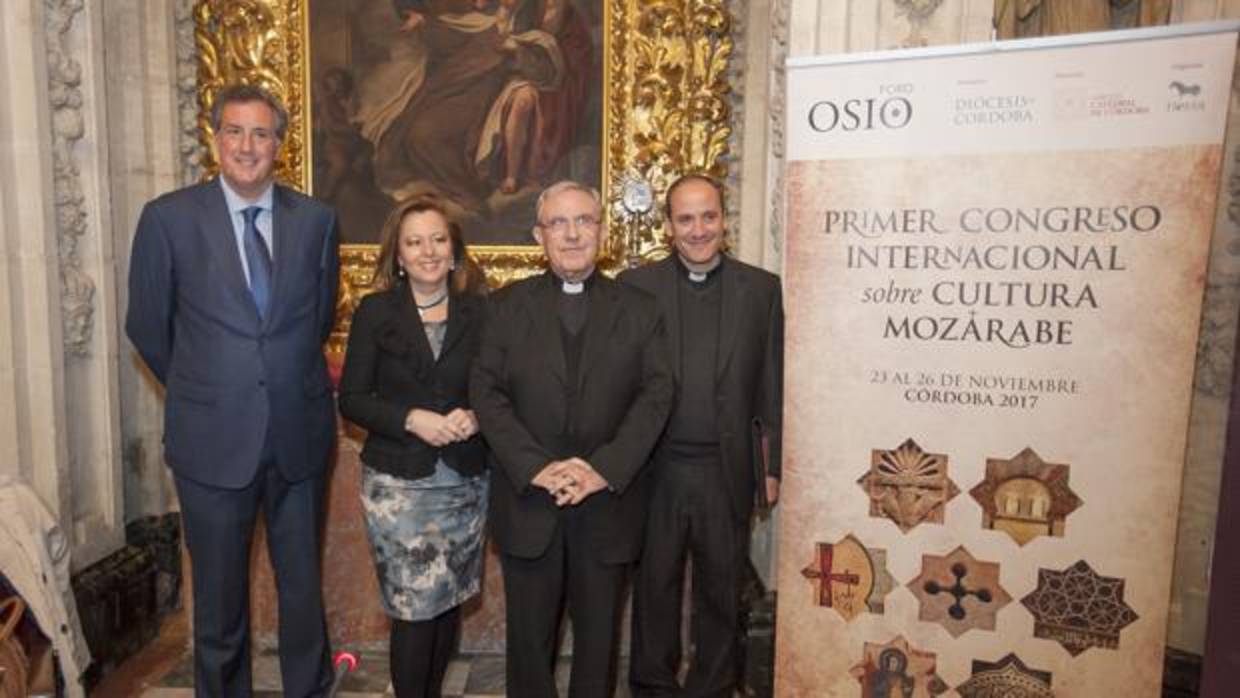 Los organizadores del congreso, durante su presentación