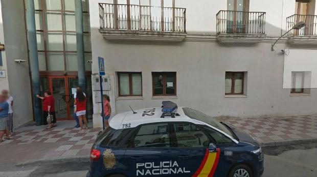 Detienen en Estepona a un hombre que drogaba a su mujer en la cena para violarla por la noche