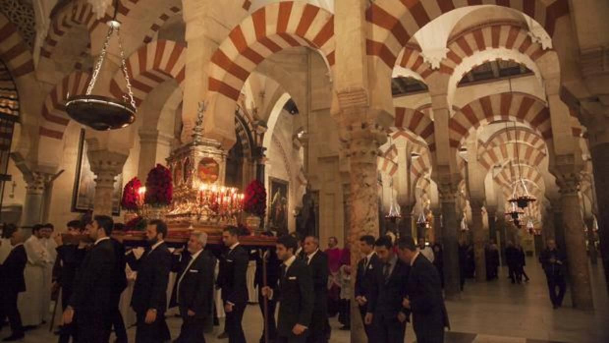 Procesión de las reliquias de los Santos Mártires