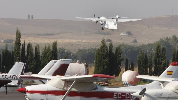 Nace una plataforma para que el aeropuerto de Córdoba tenga un servicio de viajeros