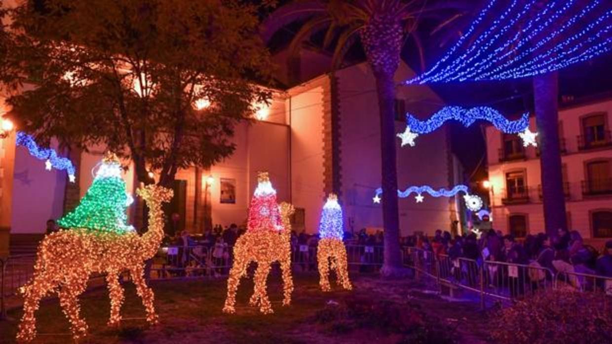 Los Reyes Magos, centro de atención de la iluminación navideña en Pozoblanco